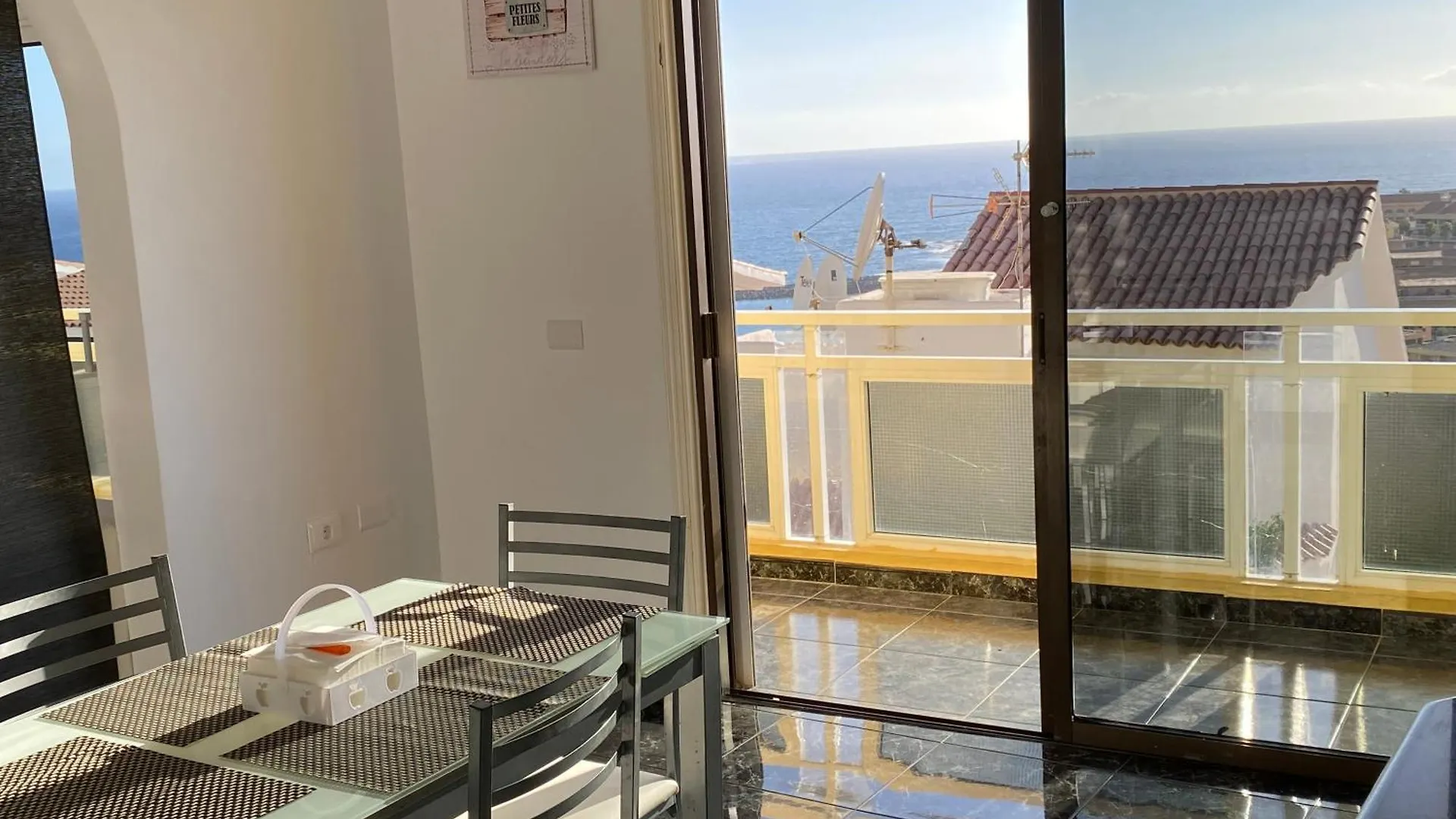 Penzion Superior Room In Los Cristianos With Sea View Arona  Španělsko