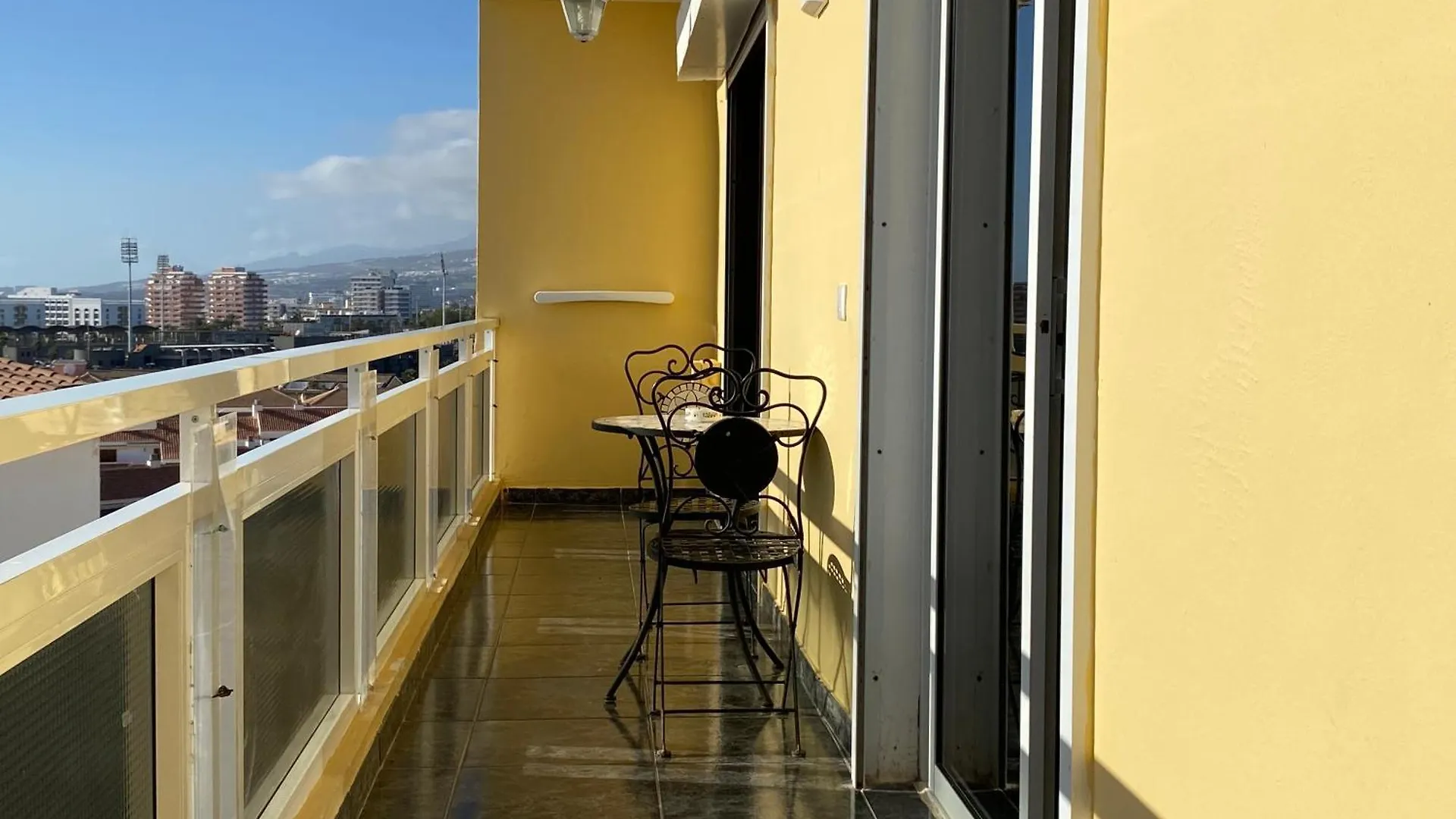 Superior Room In Los Cristianos With Sea View Arona  Arona (Tenerife)